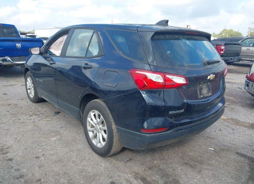 Photo 3 of 2021 Chevrolet Equinox FWD LS (VIN 3GNAXHEV5MS108669)