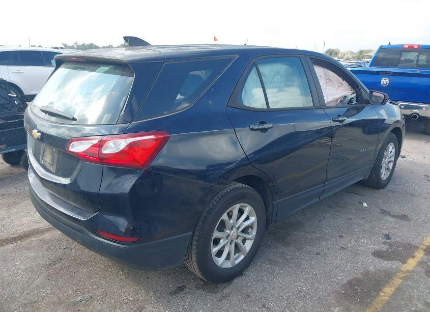 Photo 4 of 2021 Chevrolet Equinox FWD LS (VIN 3GNAXHEV5MS108669)