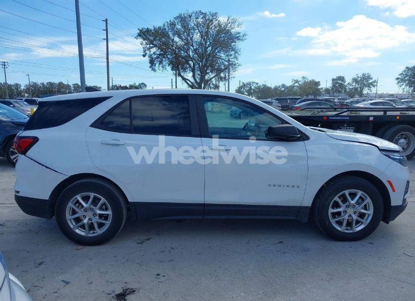 Photo 13 of 2022 Chevrolet Equinox FWD LS (VIN 3GNAXHEV5NS115459)