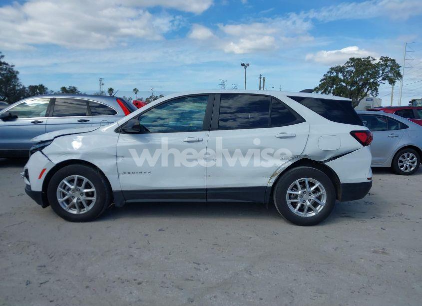 Photo 14 of 2022 Chevrolet Equinox FWD LS (VIN 3GNAXHEV5NS115459)