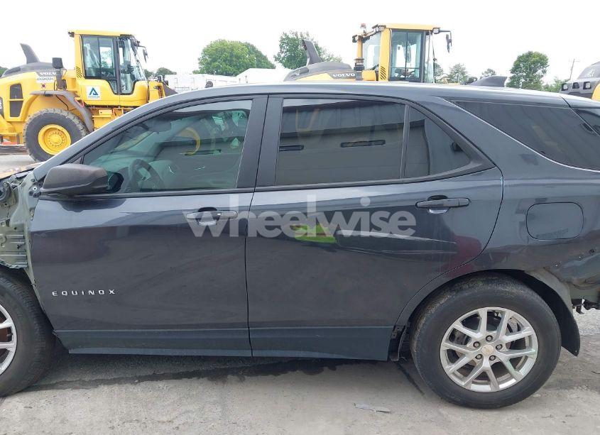 Photo 15 of 2022 Chevrolet Equinox FWD LS (VIN 3GNAXHEV5NS207459)