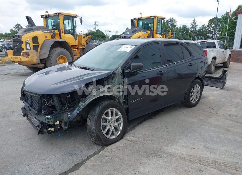 Photo 2 of 2022 Chevrolet Equinox FWD LS (VIN 3GNAXHEV5NS207459)