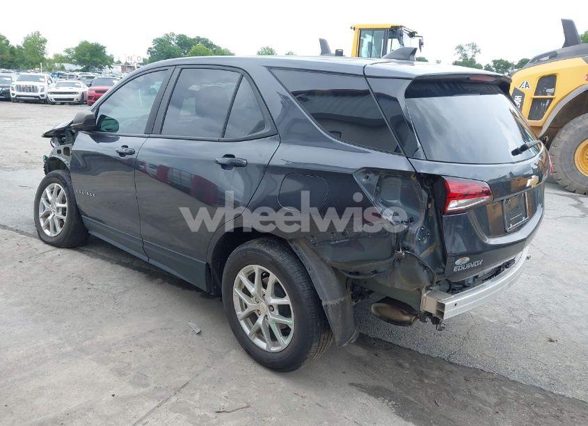 Photo 3 of 2022 Chevrolet Equinox FWD LS (VIN 3GNAXHEV5NS207459)