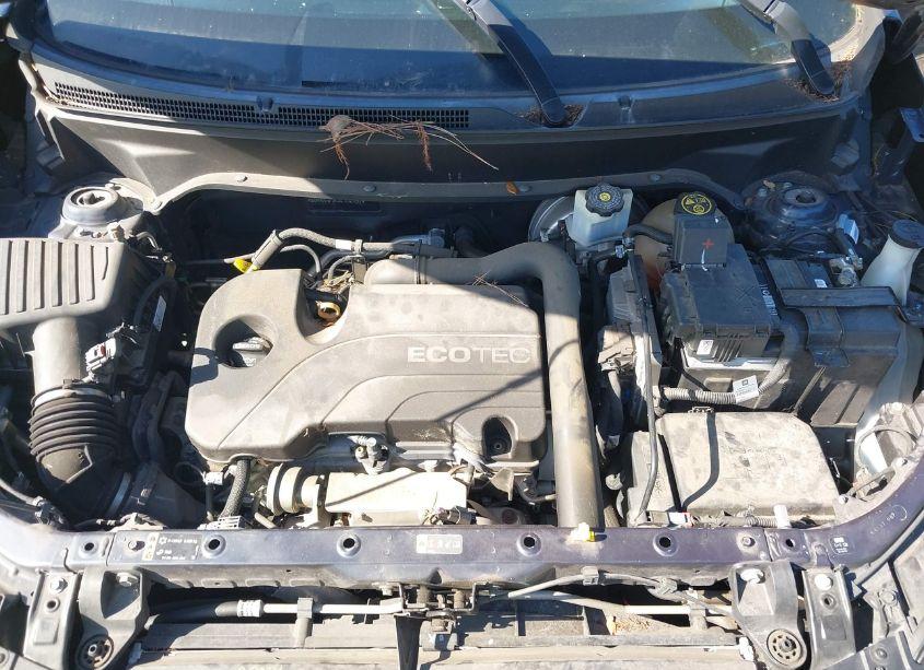 Photo 10 of 2018 Chevrolet Equinox LS (VIN 3GNAXHEV6JL102157)