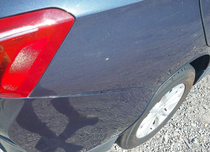 Photo 18 of 2018 Chevrolet Equinox LS (VIN 3GNAXHEV6JL102157)