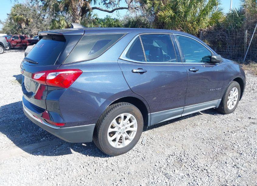 Photo 4 of 2018 Chevrolet Equinox LS (VIN 3GNAXHEV6JL102157)