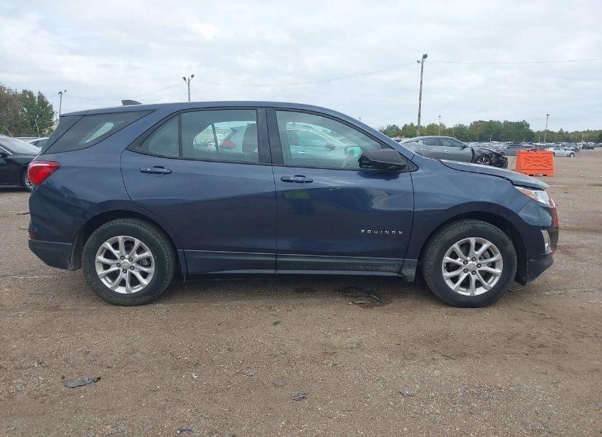 Photo 13 of 2018 Chevrolet Equinox LS (VIN 3GNAXHEV6JL108802)