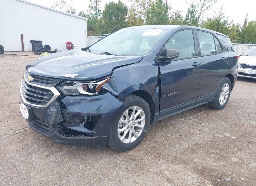 Photo 2 of 2018 Chevrolet Equinox LS (VIN 3GNAXHEV6JL108802)