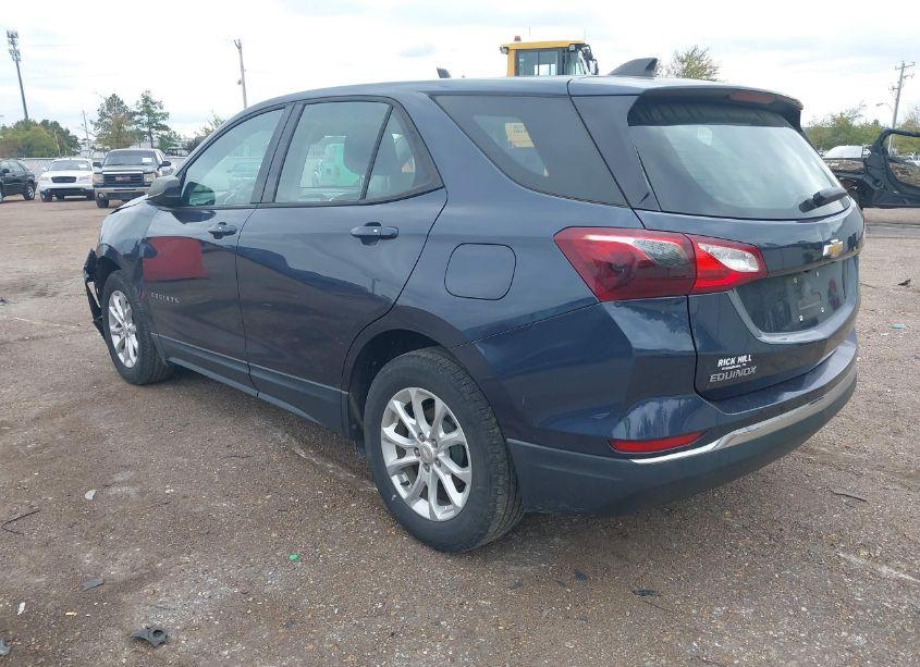 Photo 3 of 2018 Chevrolet Equinox LS (VIN 3GNAXHEV6JL108802)