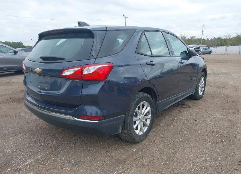 Photo 4 of 2018 Chevrolet Equinox LS (VIN 3GNAXHEV6JL108802)