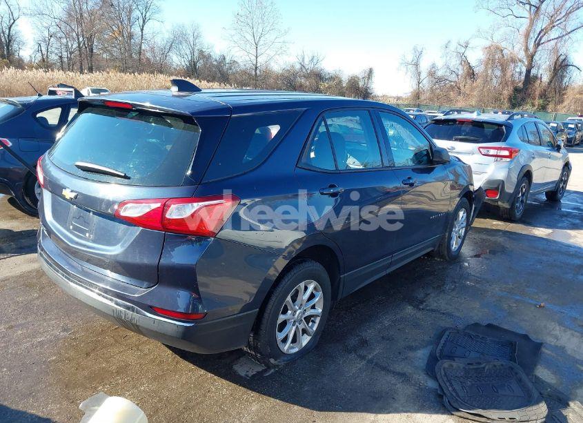 Photo 4 of 2018 Chevrolet Equinox LS (VIN 3GNAXHEV6JL116947)