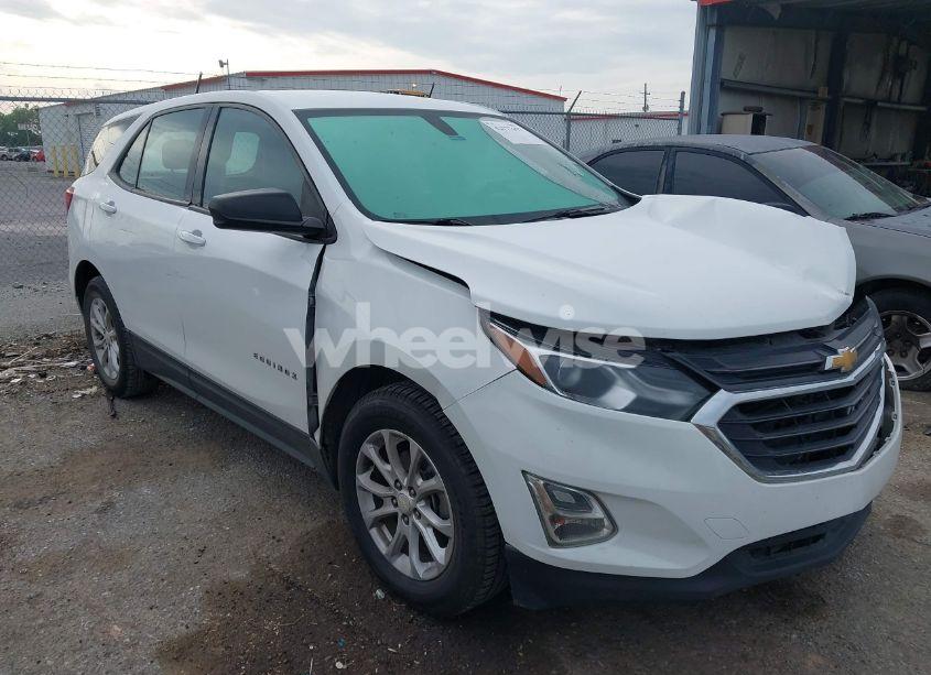 2018 Chevrolet Equinox LS (VIN 3GNAXHEV6JS573411) main photo