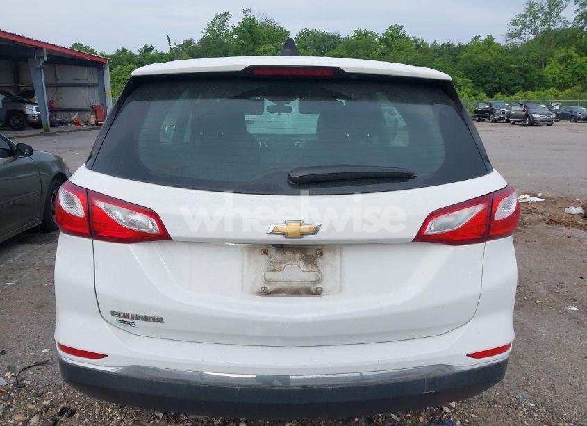 Photo 16 of 2018 Chevrolet Equinox LS (VIN 3GNAXHEV6JS573411)