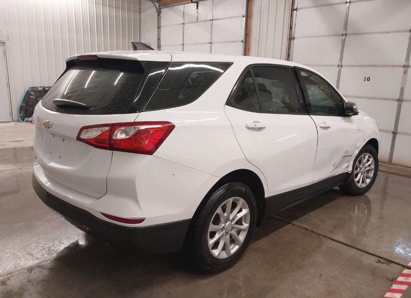 Photo 4 of 2019 Chevrolet Equinox LS (VIN 3GNAXHEV6KL265201)