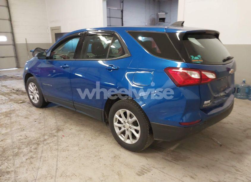 Photo 3 of 2019 Chevrolet Equinox LS (VIN 3GNAXHEV6KS552205)
