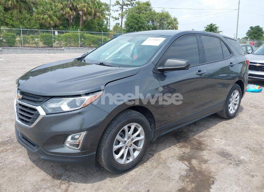 Photo 2 of 2019 Chevrolet Equinox LS (VIN 3GNAXHEV6KS659819)