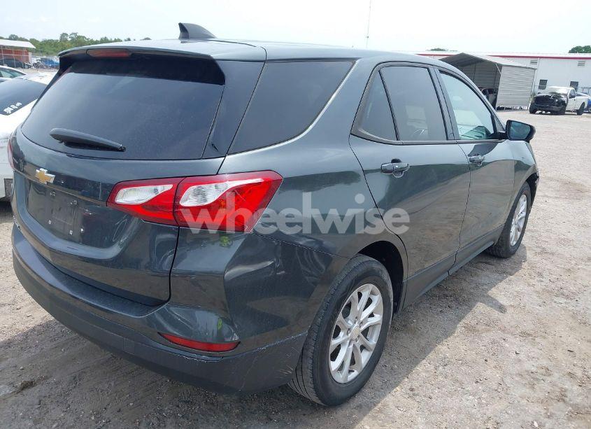 Photo 4 of 2019 Chevrolet Equinox LS (VIN 3GNAXHEV6KS659819)
