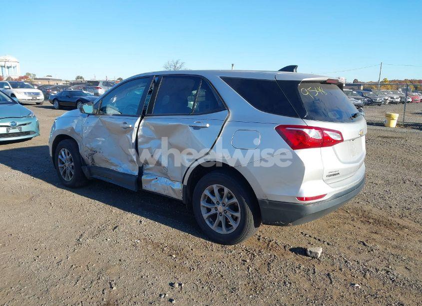 Photo 3 of 2020 Chevrolet Equinox FWD LS (VIN 3GNAXHEV6LS509548)