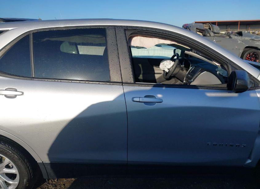 Photo 12 of 2020 Chevrolet Equinox FWD LS (VIN 3GNAXHEV6LS601047)