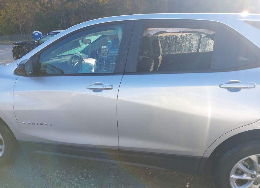 Photo 13 of 2020 Chevrolet Equinox FWD LS (VIN 3GNAXHEV6LS601047)