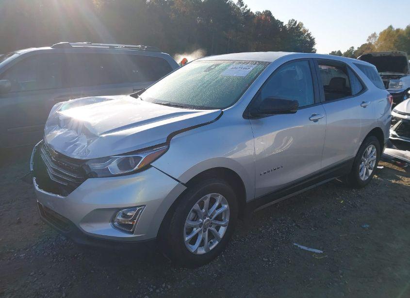 Photo 2 of 2020 Chevrolet Equinox FWD LS (VIN 3GNAXHEV6LS601047)