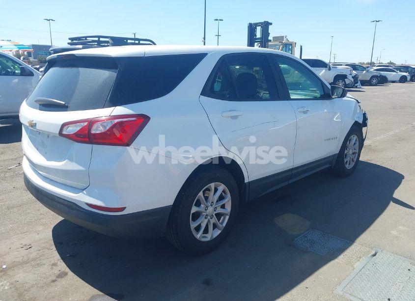 Photo 4 of 2020 Chevrolet Equinox FWD LS (VIN 3GNAXHEV6LS653973)