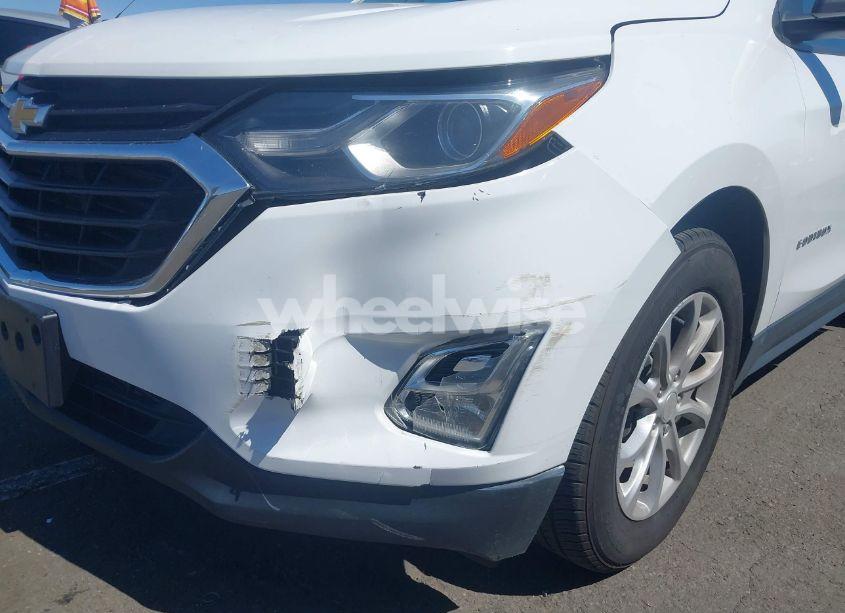 Photo 6 of 2020 Chevrolet Equinox FWD LS (VIN 3GNAXHEV6LS653973)