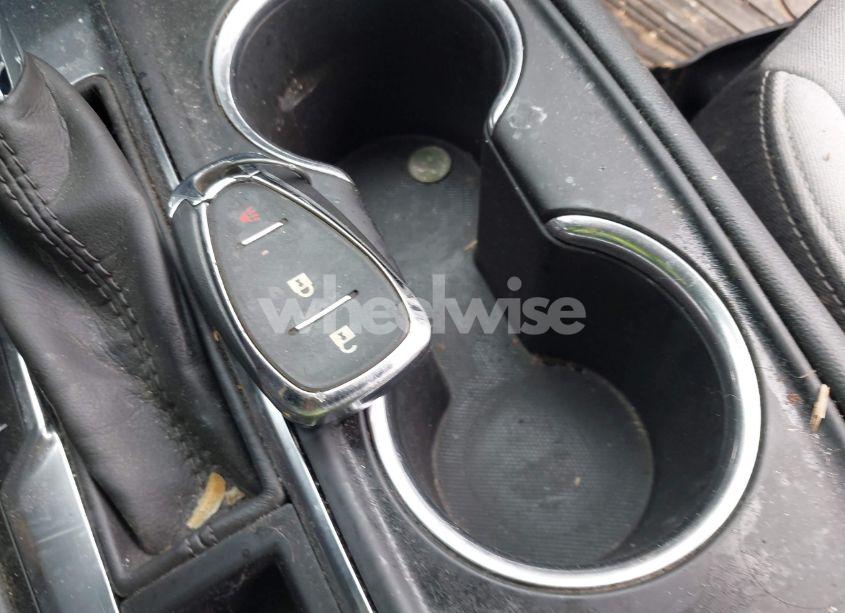 Photo 11 of 2020 Chevrolet Equinox FWD LS (VIN 3GNAXHEV6LS683703)