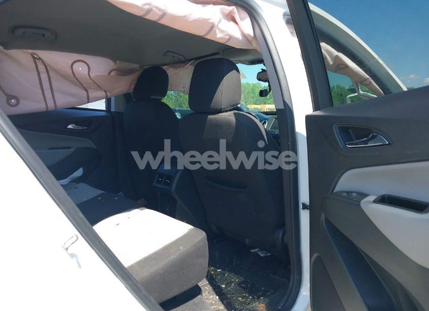 Photo 8 of 2020 Chevrolet Equinox FWD LS (VIN 3GNAXHEV6LS683703)