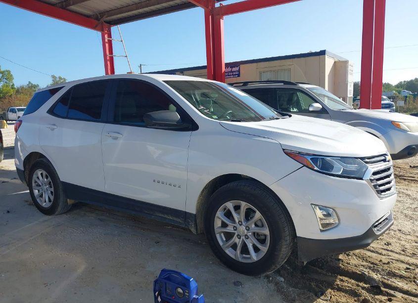 Photo 13 of 2020 Chevrolet Equinox FWD LS (VIN 3GNAXHEV6LS738117)