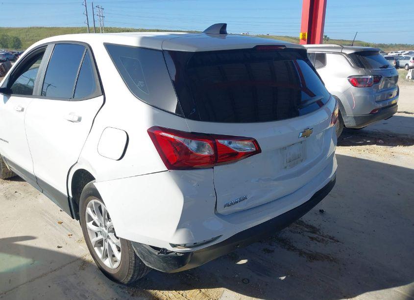 Photo 6 of 2020 Chevrolet Equinox FWD LS (VIN 3GNAXHEV6LS738117)