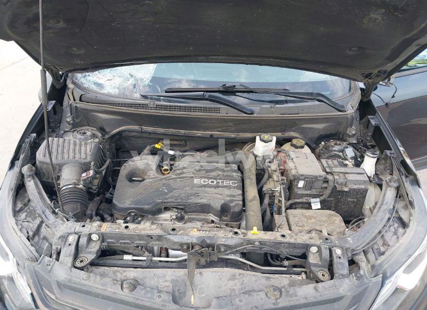 Photo 10 of 2021 Chevrolet Equinox FWD LS (VIN 3GNAXHEV6MS112567)