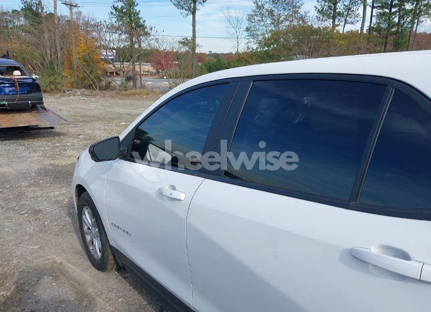 Photo 14 of 2021 Chevrolet Equinox FWD LS (VIN 3GNAXHEV6MS114173)