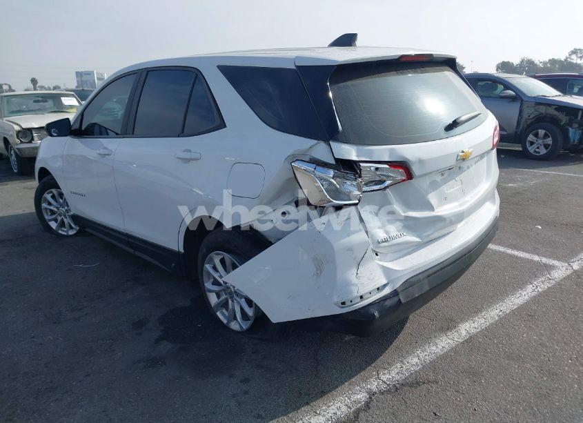 Photo 3 of 2021 Chevrolet Equinox FWD LS (VIN 3GNAXHEV6MS117977)
