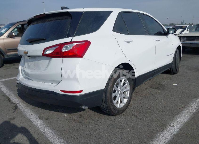 Photo 4 of 2021 Chevrolet Equinox FWD LS (VIN 3GNAXHEV6MS117977)