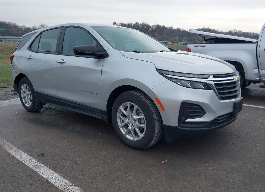 2022 Chevrolet Equinox FWD LS (VIN 3GNAXHEV6NS104373) main photo