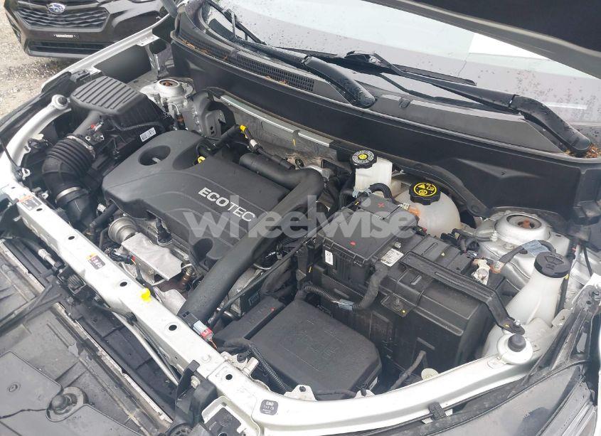 Photo 10 of 2022 Chevrolet Equinox FWD LS (VIN 3GNAXHEV6NS159907)