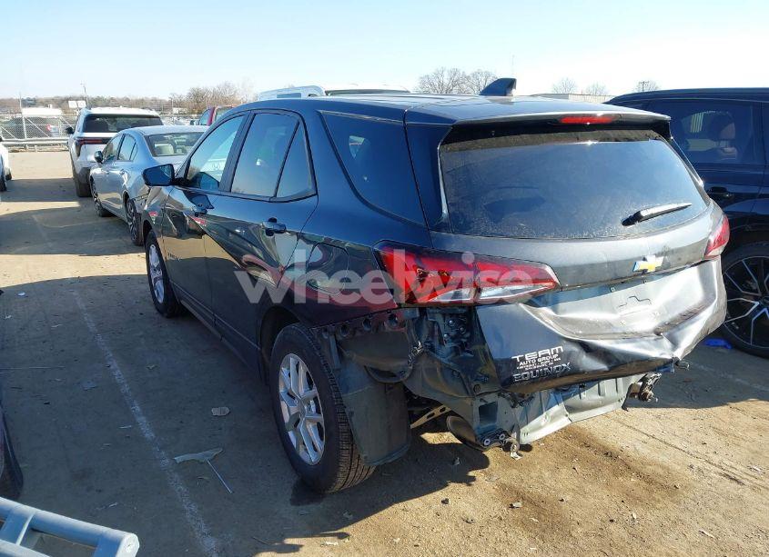 Photo 3 of 2022 Chevrolet Equinox FWD LS (VIN 3GNAXHEV6NS202089)