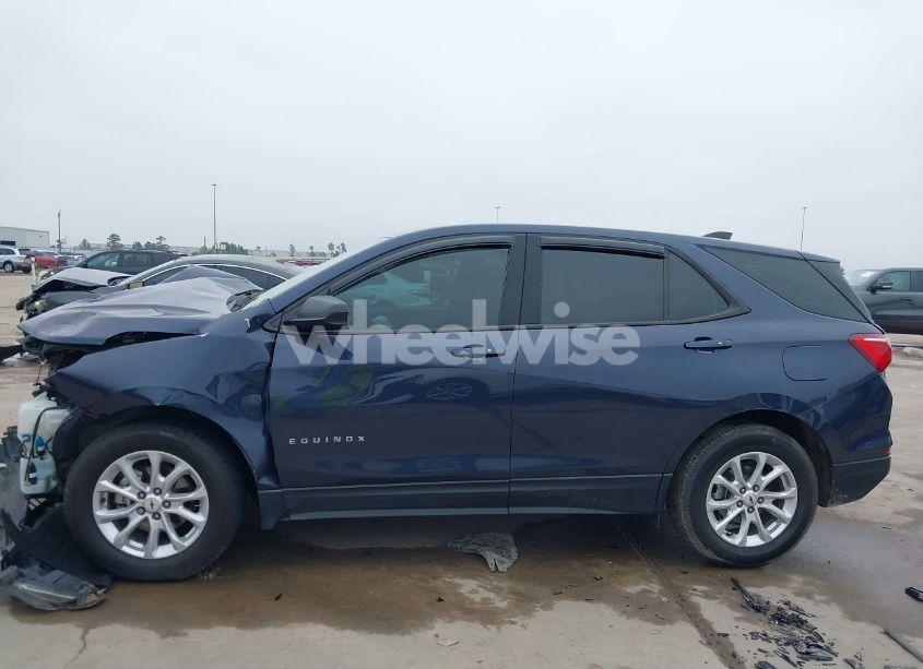 Photo 14 of 2018 Chevrolet Equinox LS (VIN 3GNAXHEV7JS613950)