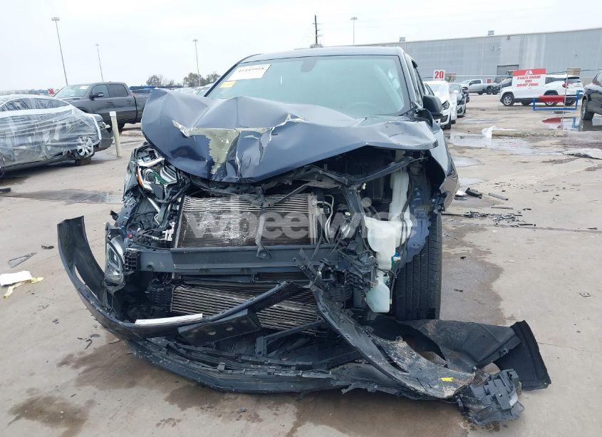 Photo 6 of 2018 Chevrolet Equinox LS (VIN 3GNAXHEV7JS613950)