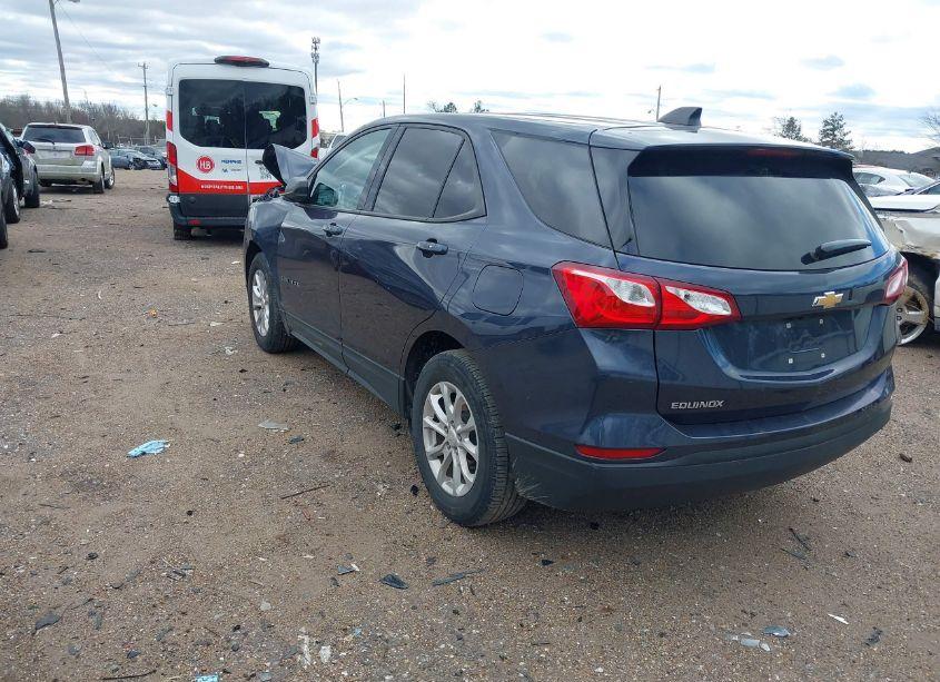 Photo 3 of 2019 Chevrolet Equinox LS (VIN 3GNAXHEV7KL297204)