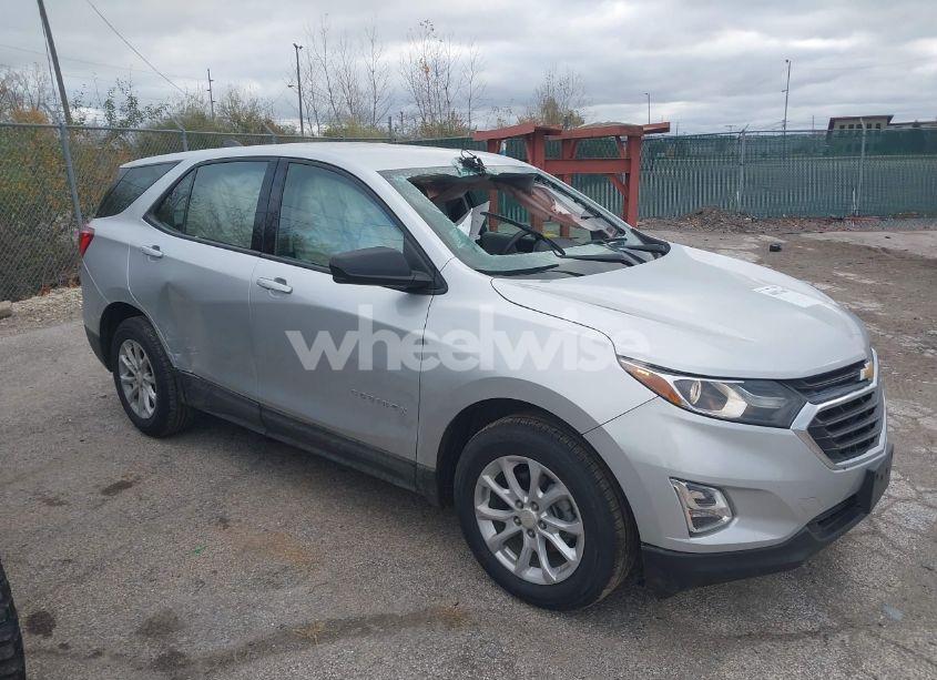 Photo 13 of 2019 Chevrolet Equinox LS (VIN 3GNAXHEV7KS625808)