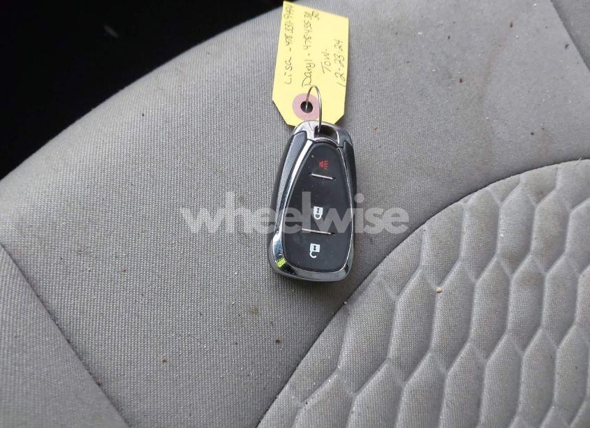 Photo 11 of 2019 Chevrolet Equinox LS (VIN 3GNAXHEV7KS646190)