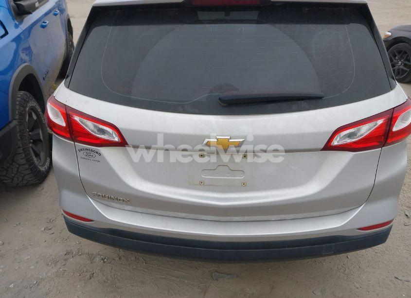 Photo 16 of 2019 Chevrolet Equinox LS (VIN 3GNAXHEV7KS646190)