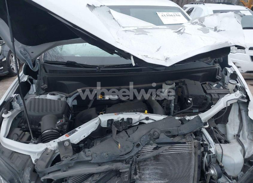 Photo 10 of 2019 Chevrolet Equinox LS (VIN 3GNAXHEV7KS659344)