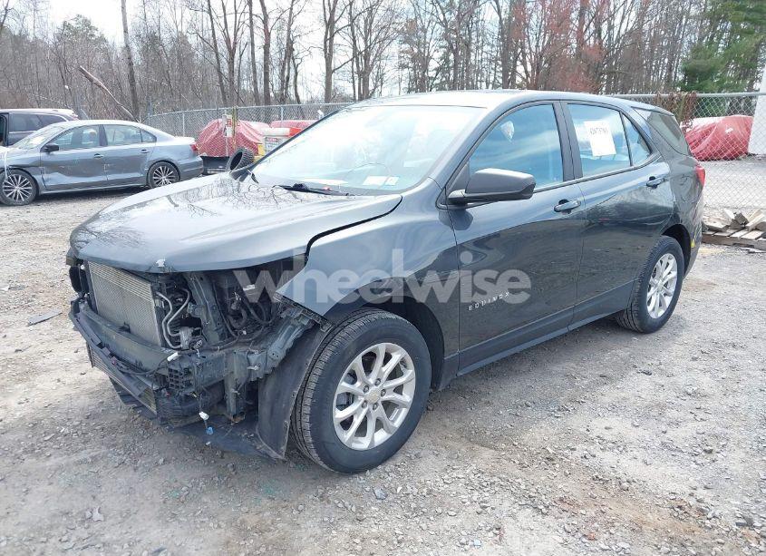 Photo 2 of 2020 Chevrolet Equinox FWD LS (VIN 3GNAXHEV7LS506237)