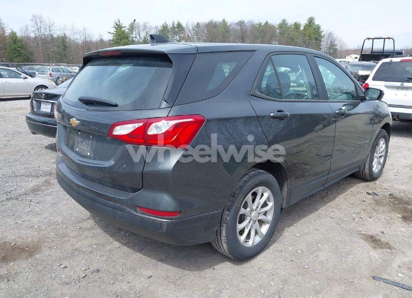Photo 4 of 2020 Chevrolet Equinox FWD LS (VIN 3GNAXHEV7LS506237)