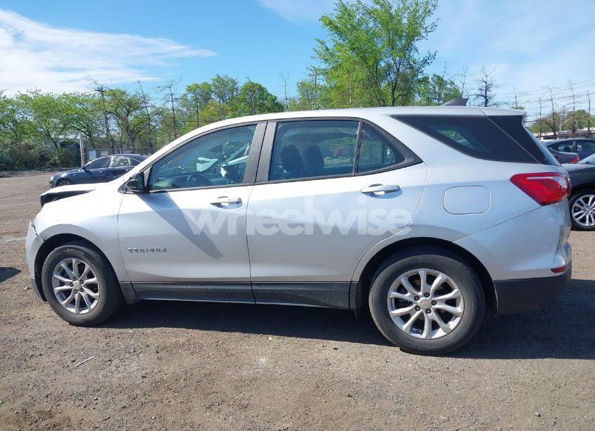 Photo 14 of 2020 Chevrolet Equinox FWD LS (VIN 3GNAXHEV7LS594089)