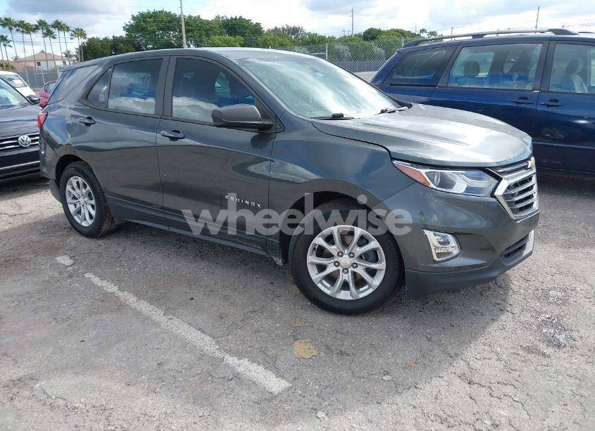 2020 Chevrolet Equinox FWD LS (VIN 3GNAXHEV7LS668322) main photo