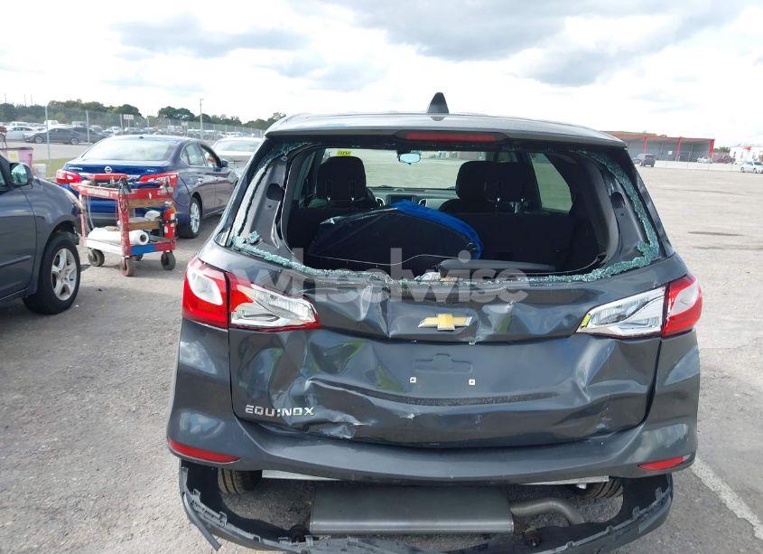 Photo 6 of 2020 Chevrolet Equinox FWD LS (VIN 3GNAXHEV7LS668322)